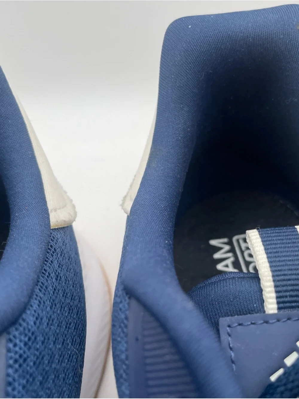 Adidas Cloudfoam Comfort Men's Running Walking Sneakers Navy Blue White Gum Sole